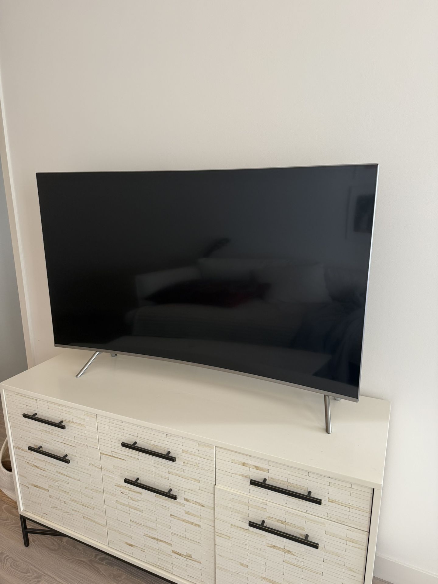 55" Class MU8500 Curved 4K UHD TV