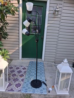 Tell floor lamp