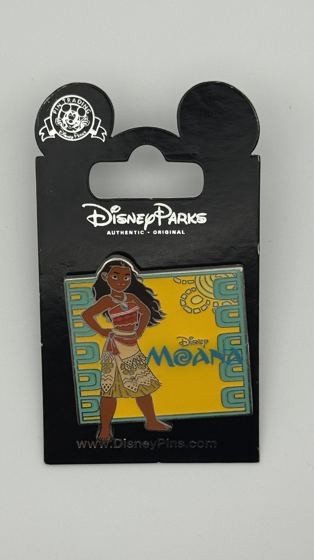Disney Moana Pin NEW