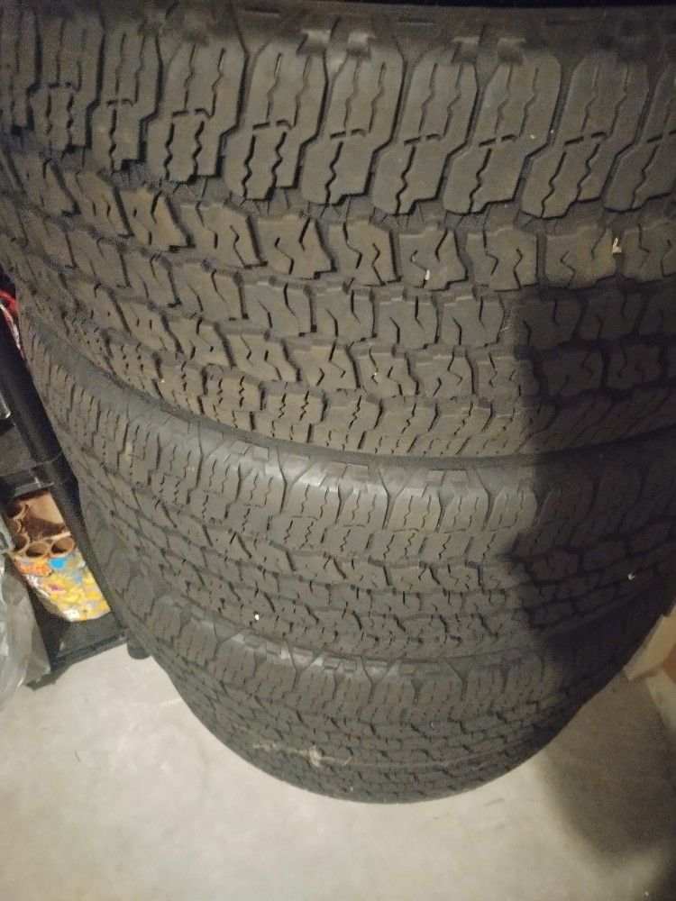 All Terrain Goodyear 275-55-20 +