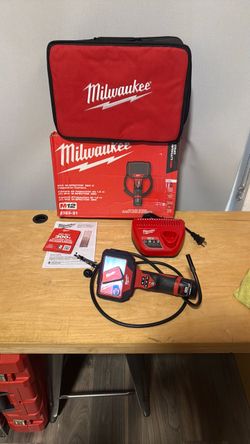 Milwaukee M12 12V Lithium-Ion Cordless M-SPECTOR 360-Degree 4 ft. Inspection Camera Kit