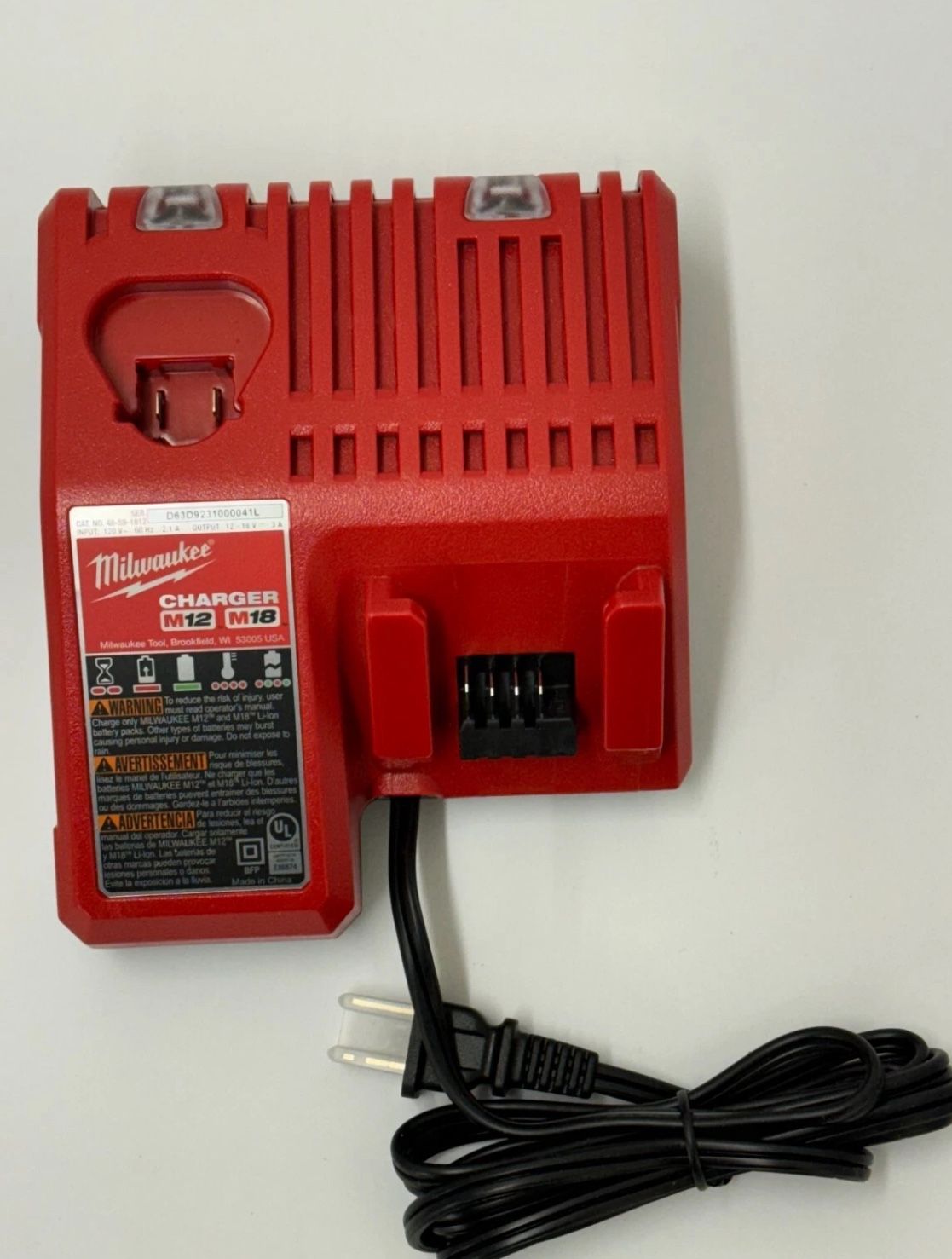 Genuine MILWAUKEE 48-59-1812 18V M12 / M18 LITHIUM ION CHARGER