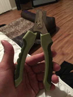 Dog nail clippers