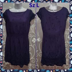 WOMENS EMBROIDERED CUT OUT DESIGN DRESS SIZE L
