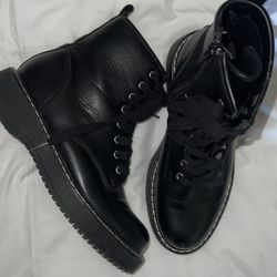 Women’s Boots
