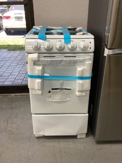 Temperature limiting coils Front Controls Oven By Danby