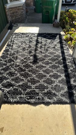 Throw rug