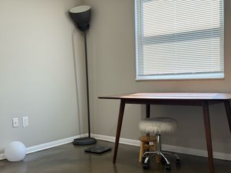 Floor lamp