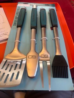 CB  Charbroil Deluxe  Grilling Tools