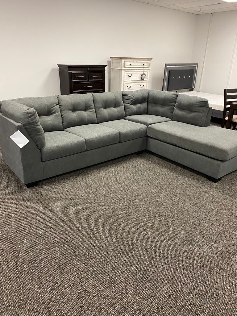 💎 Maier Charcoal RAF Sectional