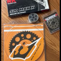 2018 Yamaha MT09 Replacement Sprocket And Chain.