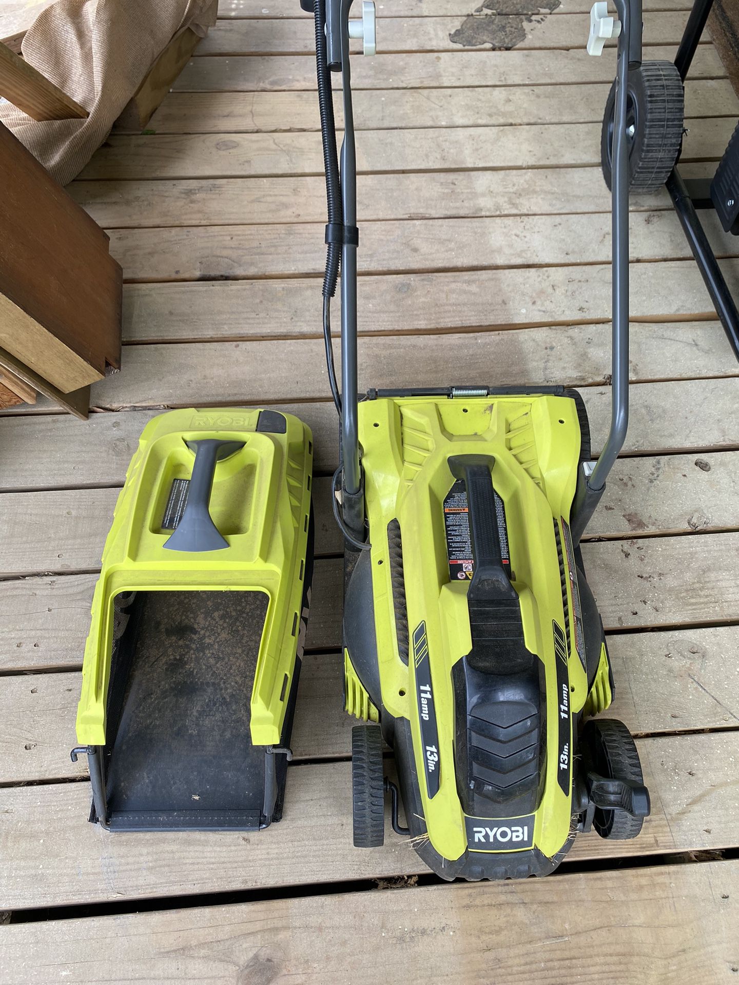 Ryobi Corded Electric 13 inch 11amp Push Mower - Has Issues Needs To Be Fixed