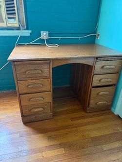 Free desk