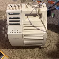 Honeywell HEPA Air Purifier True HEPA Air Cleaner - Allergen Remover - HA170E1