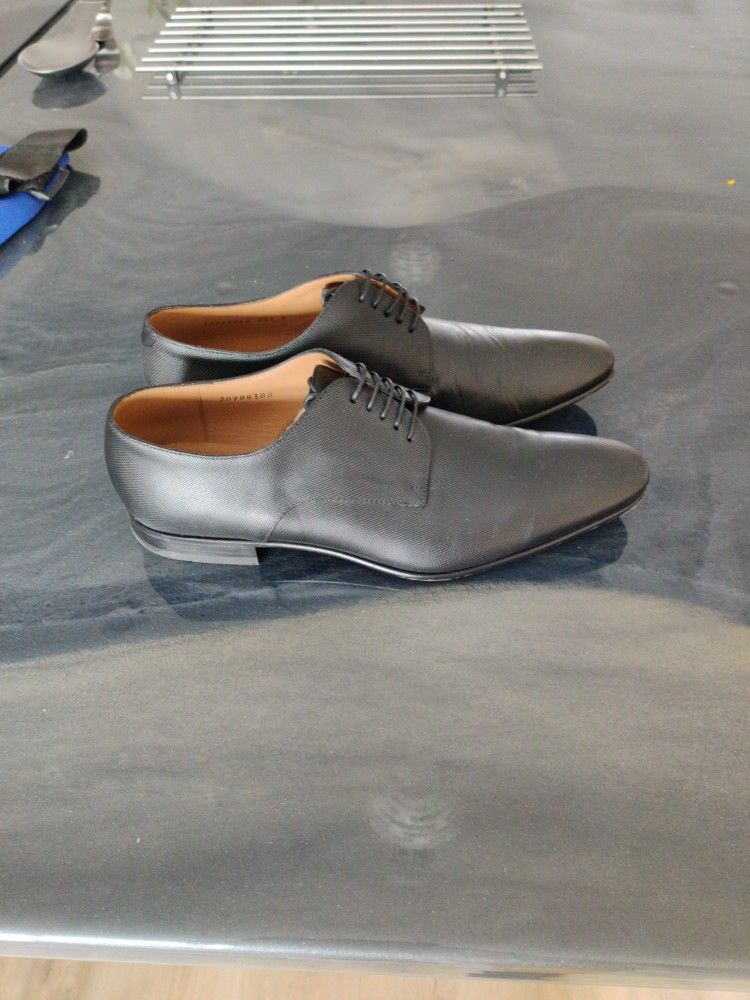 Hugo Boss Dress Shoes - Prindo Black Leather. 9.5 / 10