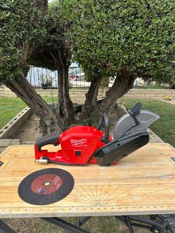 Milwaukee Fuel Cut-Off Saw