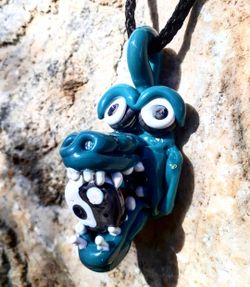 Glass pendant (necklace)