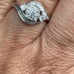 Half Carat Diamond 10K Gold Wedding/Engagement Ring