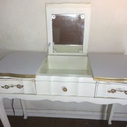 VINTAGE VANITY DESK W/ MIRROR