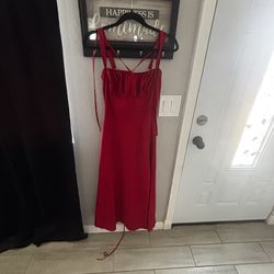 Clothes (dresses)