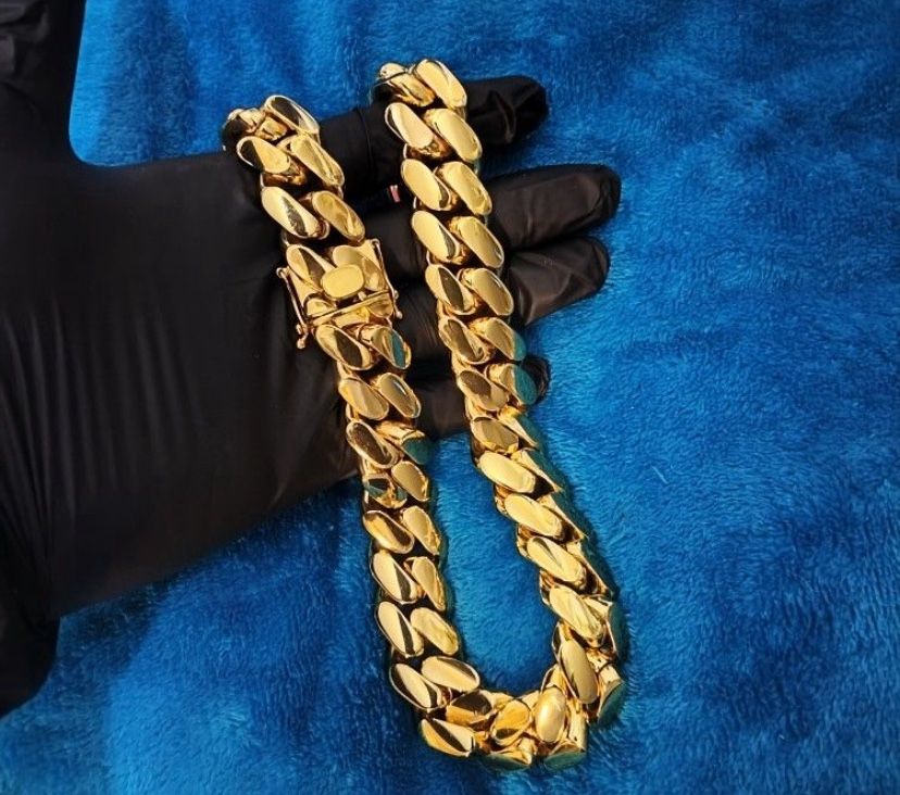 Miami Cuban Link Gold Plated 20mm Heavy Chain