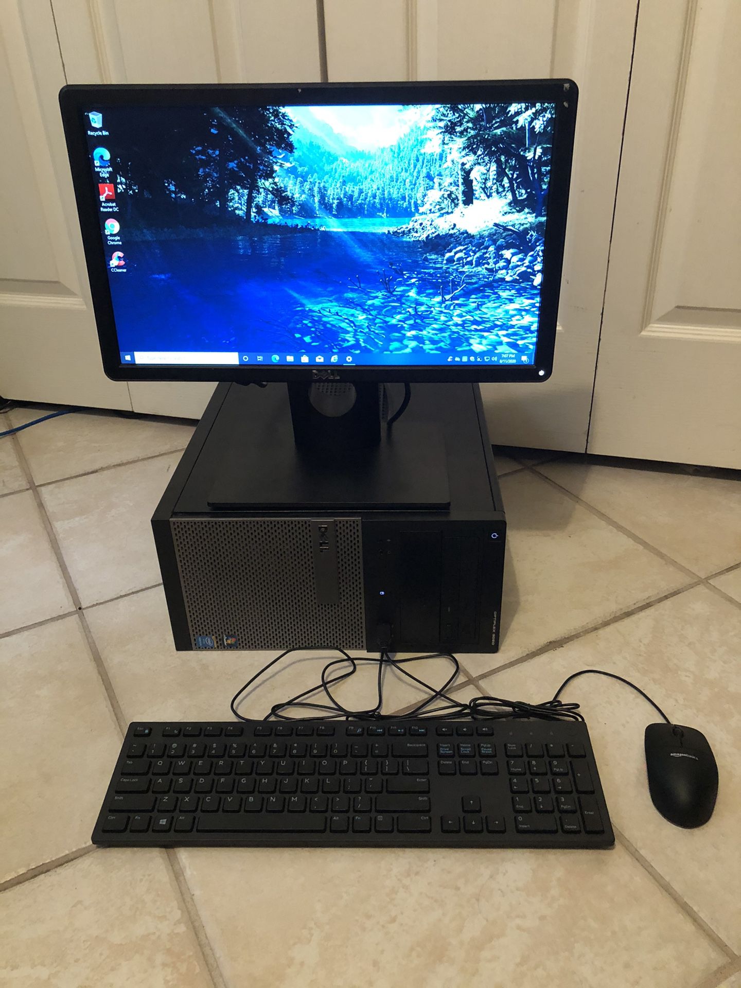 Dell desktop computer win10 pro - monitor - keyboard mouse Same os on tablets and tablets