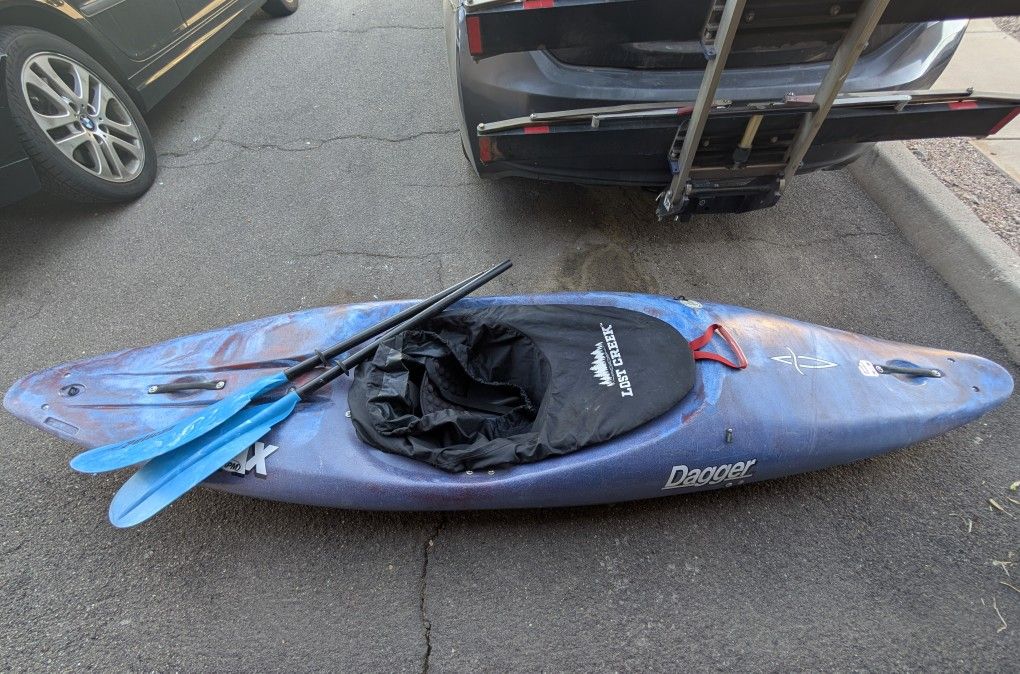 Dagger RPM Whitewater Kayak - Used Few Times. Paddle Included