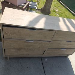 Free Dresser (Needs to be fixed)