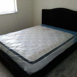 NEW QUEEN PILLOW TOP MATTRESS. Bed frame is not available. Take it home same day 👍