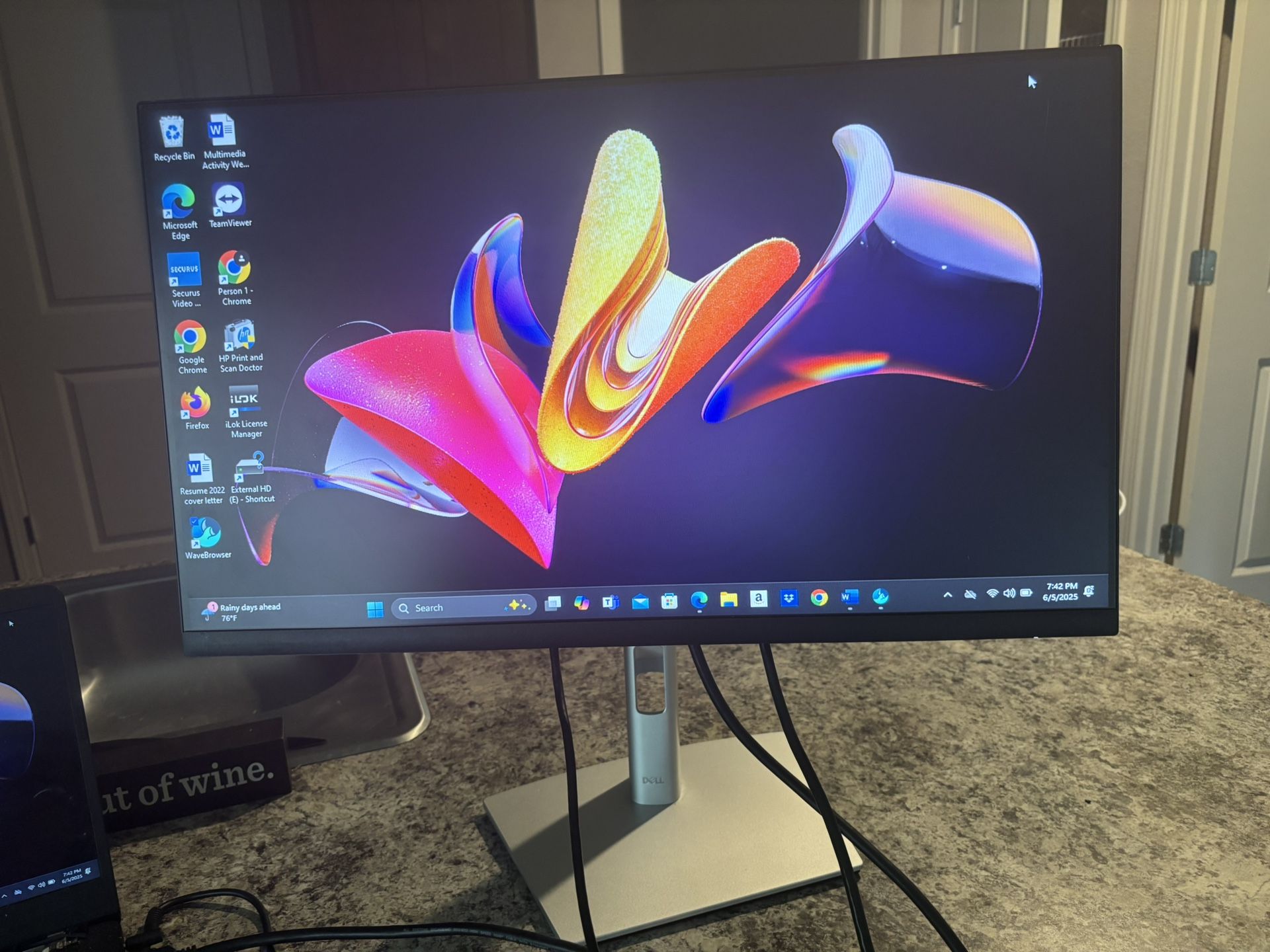 Dell 24” Computer Monitor Or Gaming Monitor.