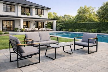 Outdoor 4-piece patio furniture set