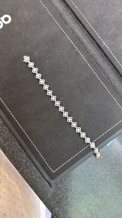 Moissanite ladies bracelet