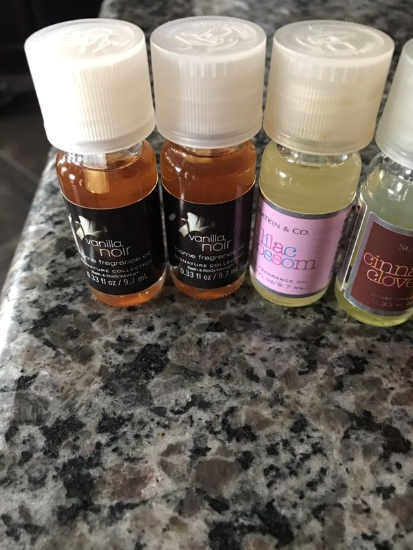 Fragrance oils