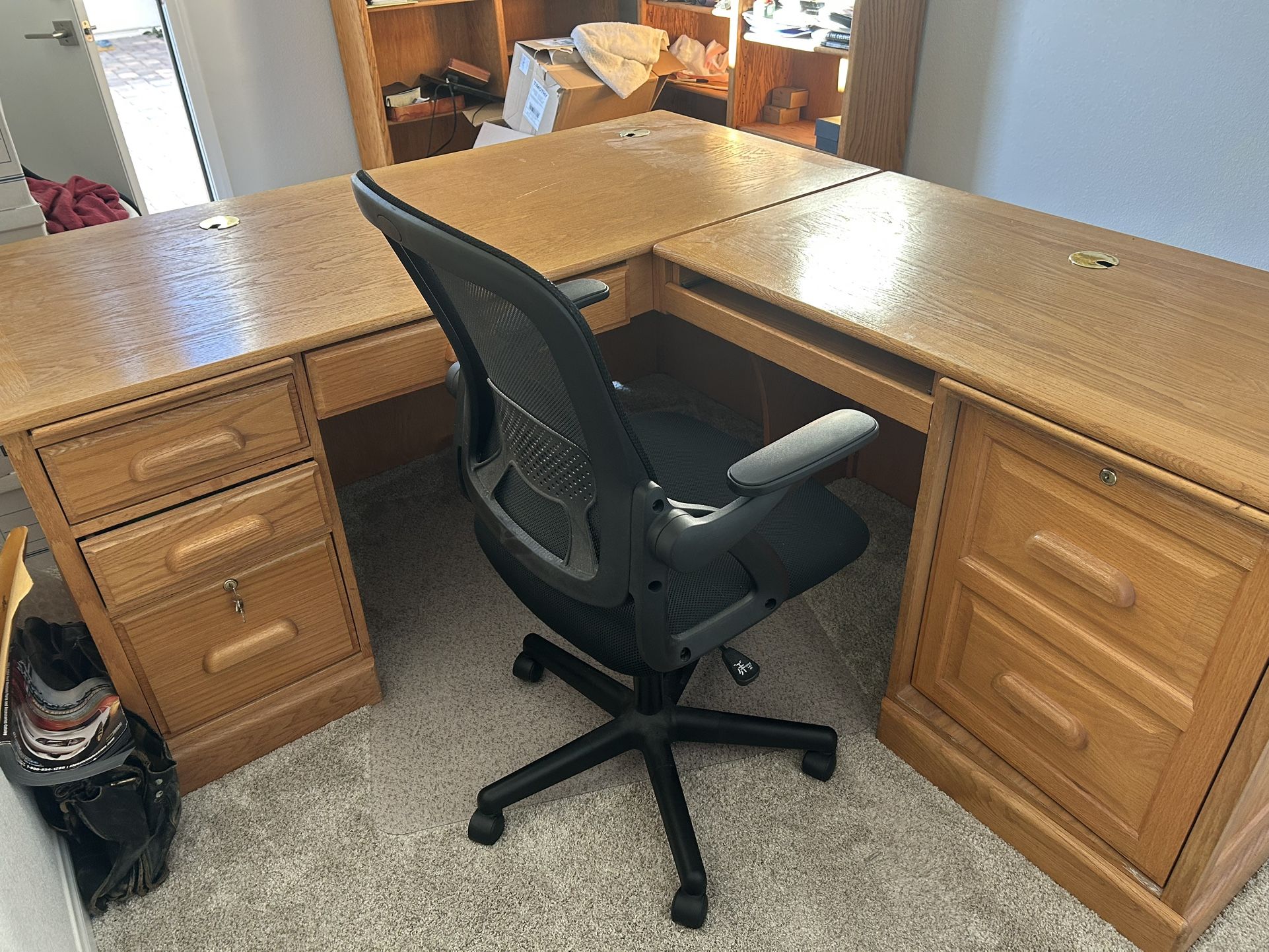 Office desk and Chair