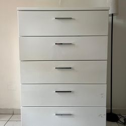 Dresser (white) 