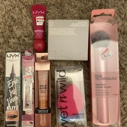 Makeup Bundle Wet N Wild Beauty Blender 