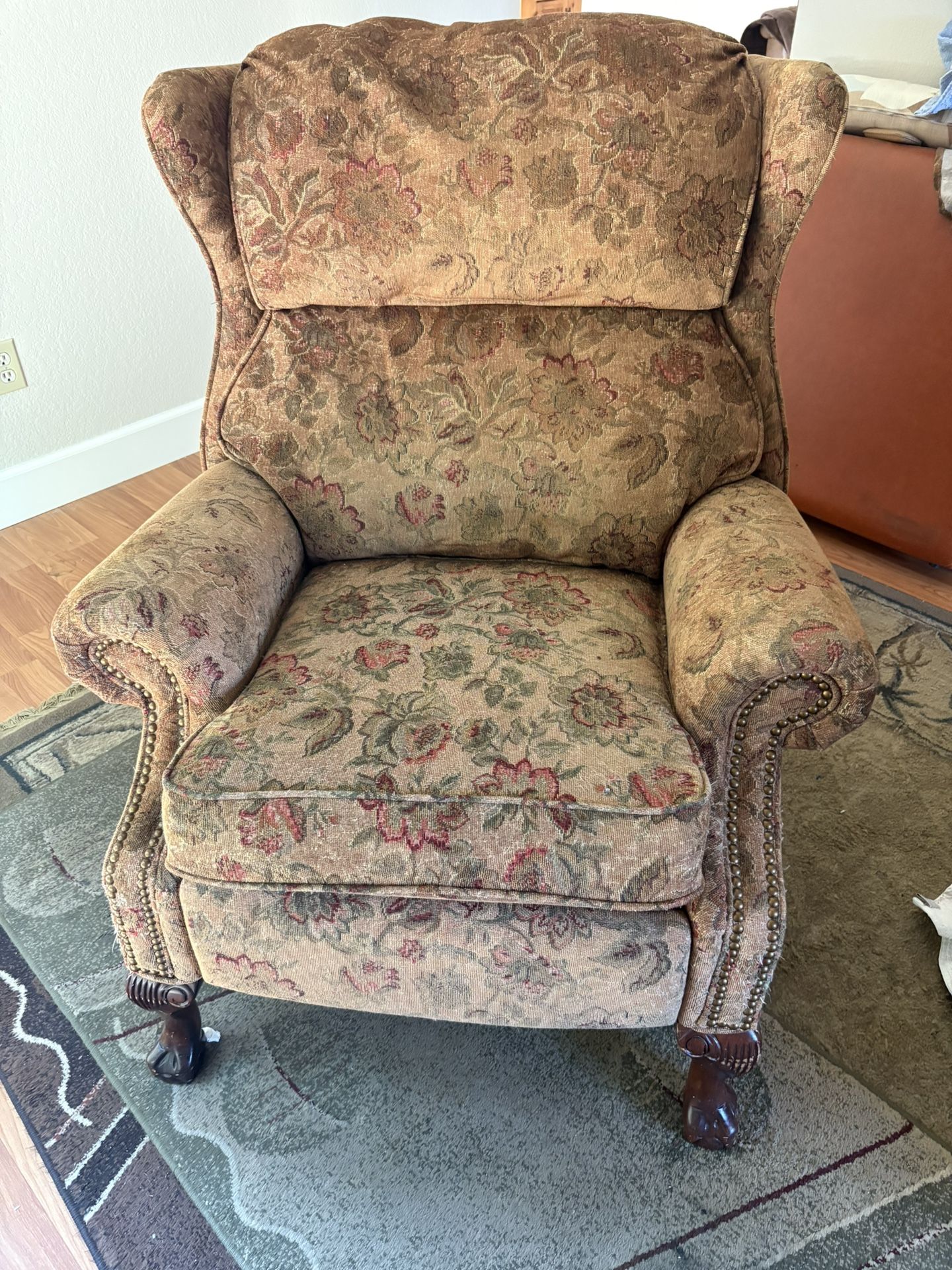 Recliner FREE