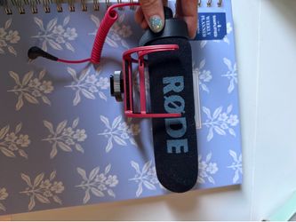 RØDE Auxiliary VideoMic GO Lightweight On-camera Shotgun Microphone