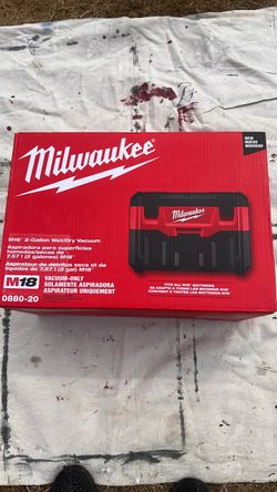 Milwaukee   M18. 2 Gallon  wet/Dry. Vacuum. Model 0880-20