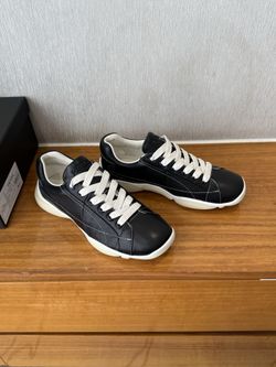 Pr,ada     shoes