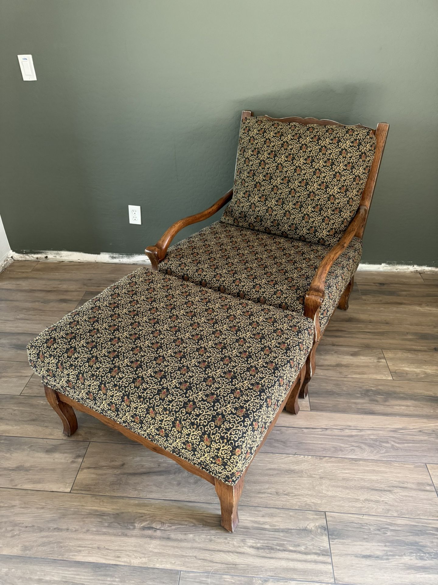 Tommy Bahama Chair With Monkey Print