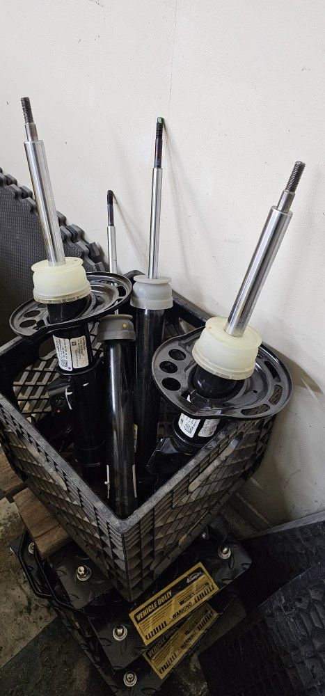 2016-2024 New OEM Camaro Shocks And Struts