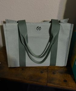 Lululemon Two-Tone Canvas Tote Bag 10L