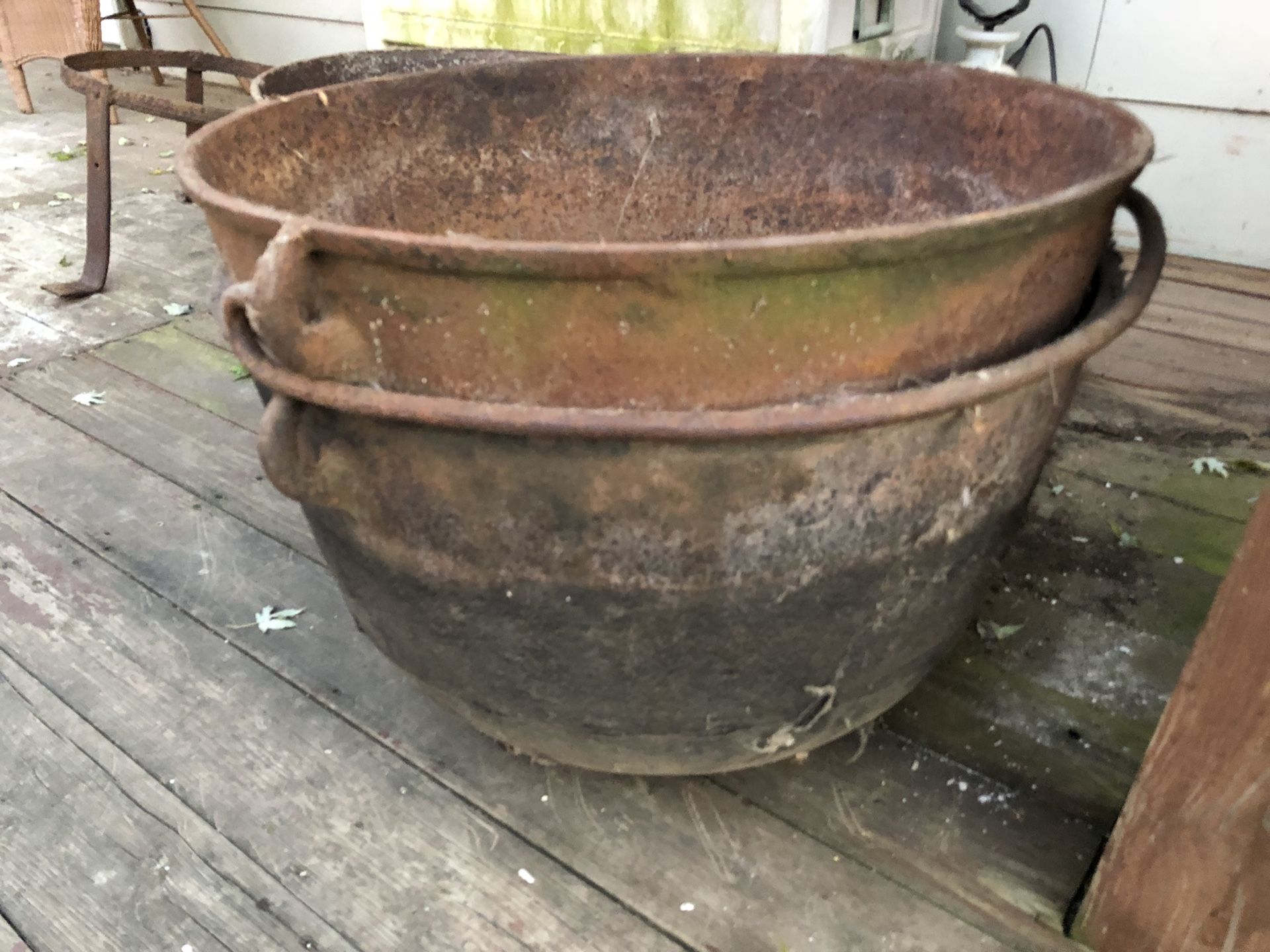 “3” Cast Iron 30 Gallon Kettle