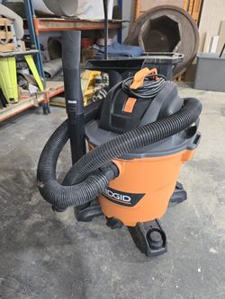 Vacuum Cleaner Like New