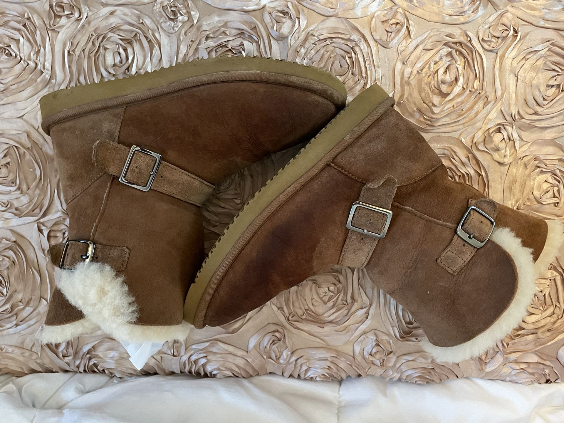 Boots Chestnut, Size 8USA