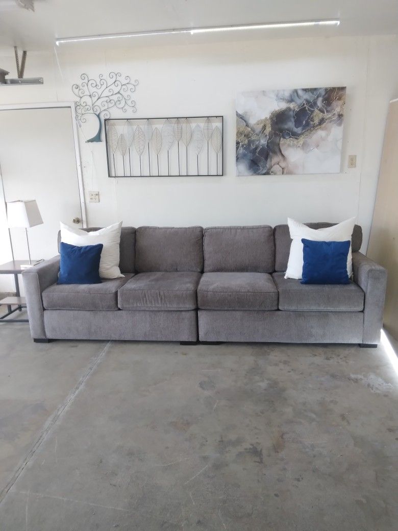 Free Delivery Living Spaces Sofa
