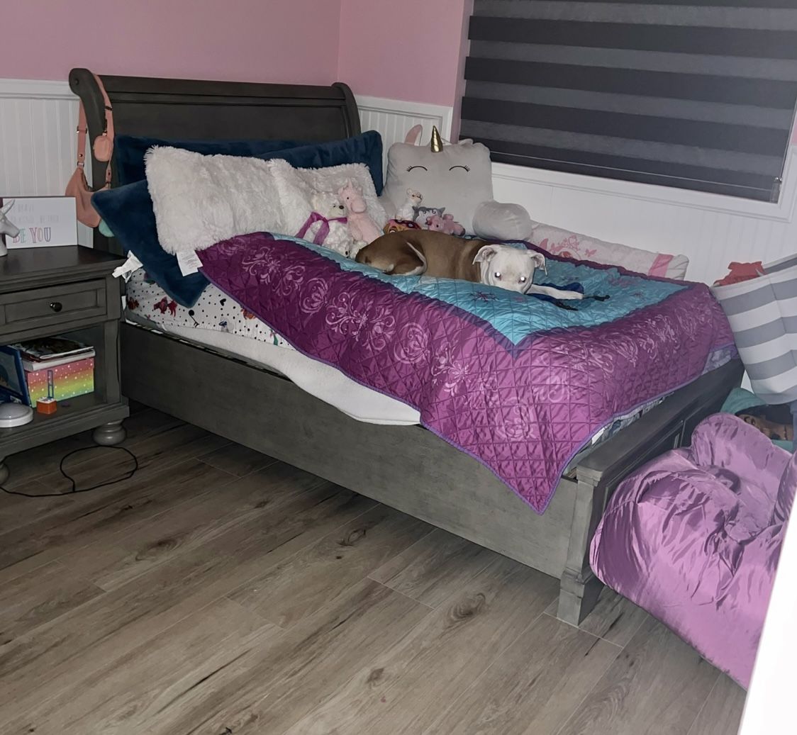 Full Bedroom Set