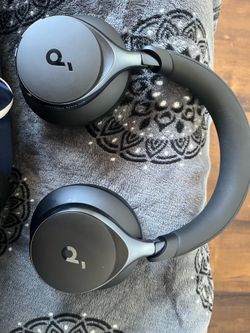 Beats soundcore one headphones