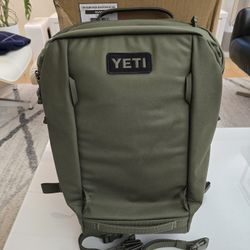 Yeti Crossroads 22L Backpack Olive